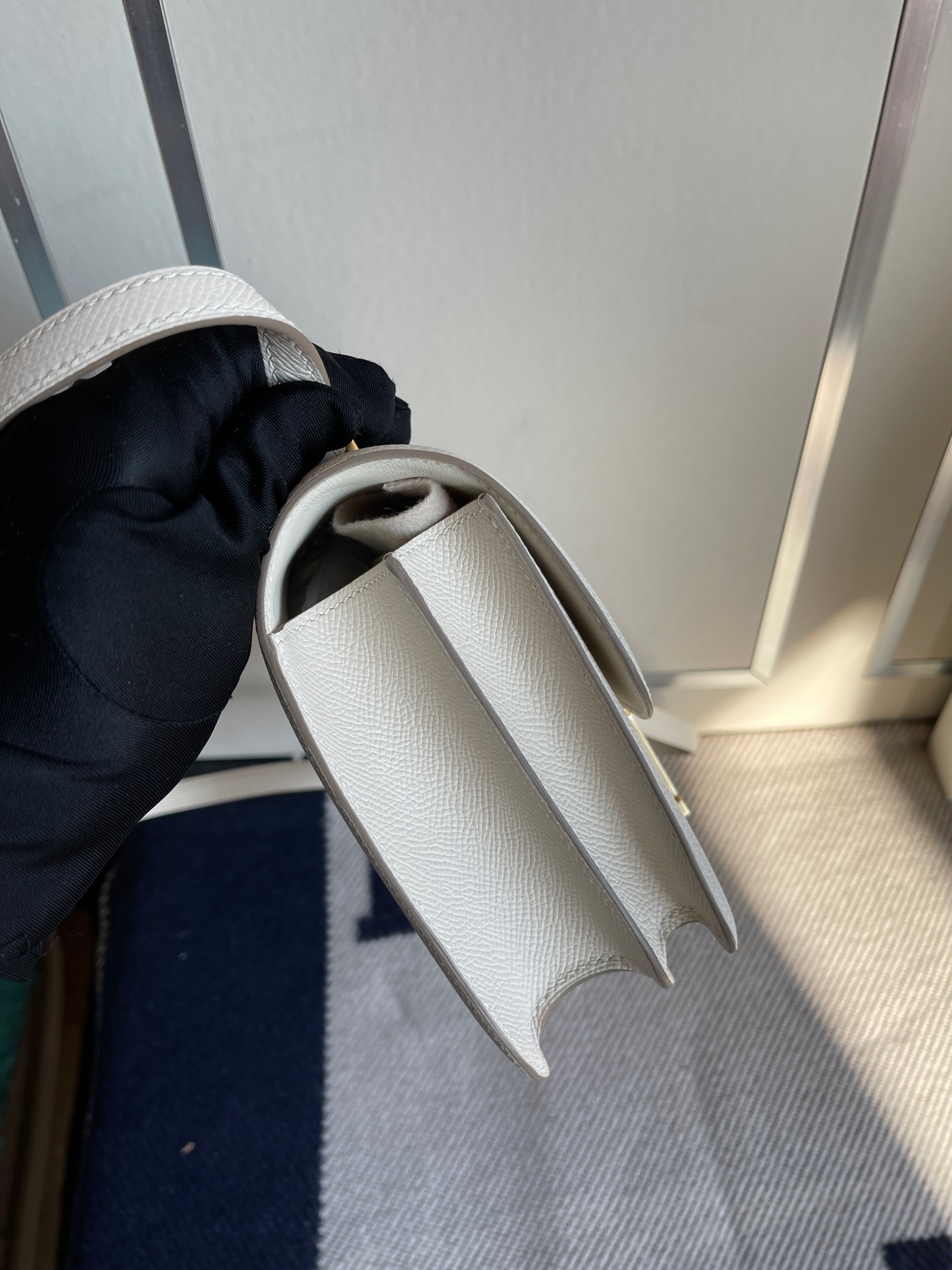 에르메스 콘스탄스18 나타 화이트 금장 앱송